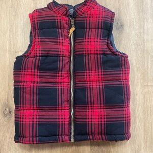 Toddlers Buffalo plaid puffer vest size 4